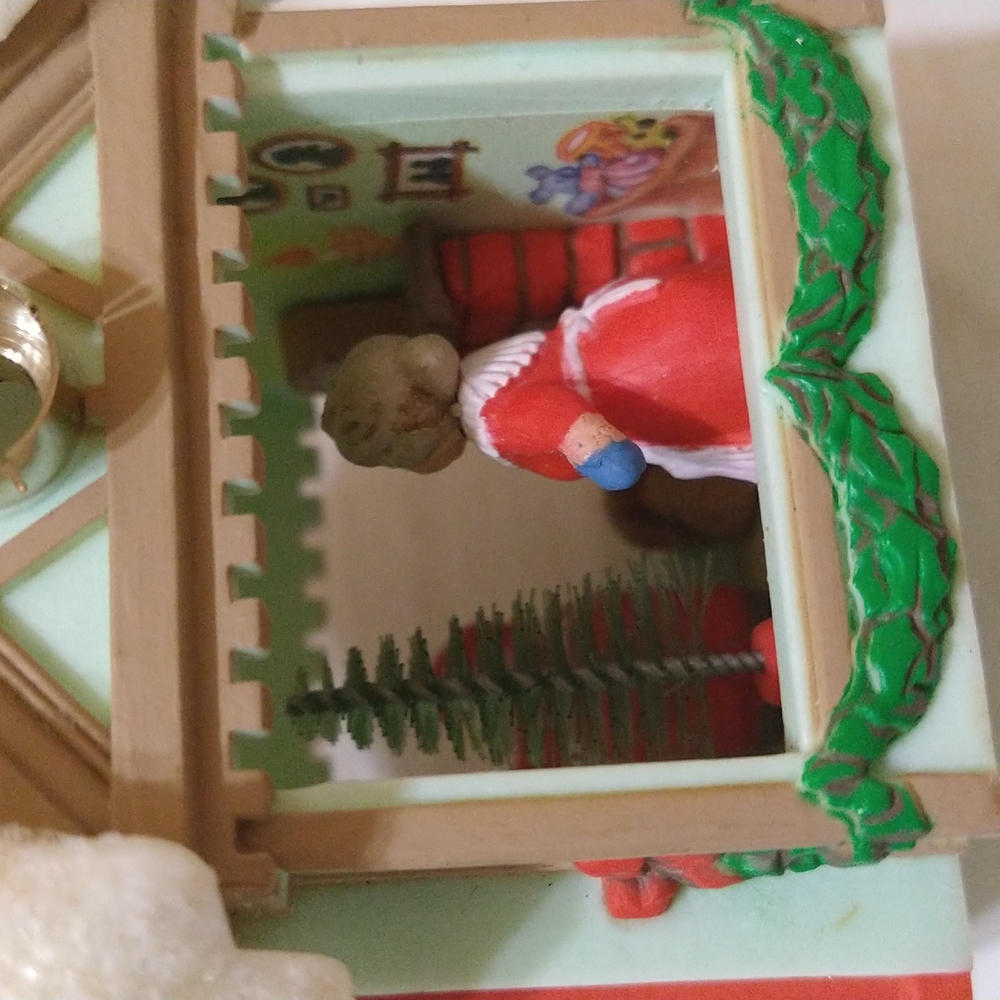 Vintage 1985 Mr. & Mrs. Santa Lighted Holiday Magic Hallmark Christmas Ornament - Picture 4 of 5